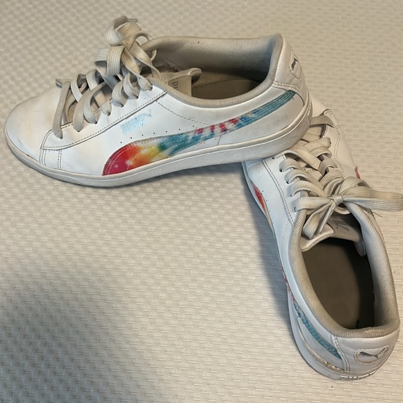 Puma 9.5 Memory Foam Sneakers - Picture 1 of 8